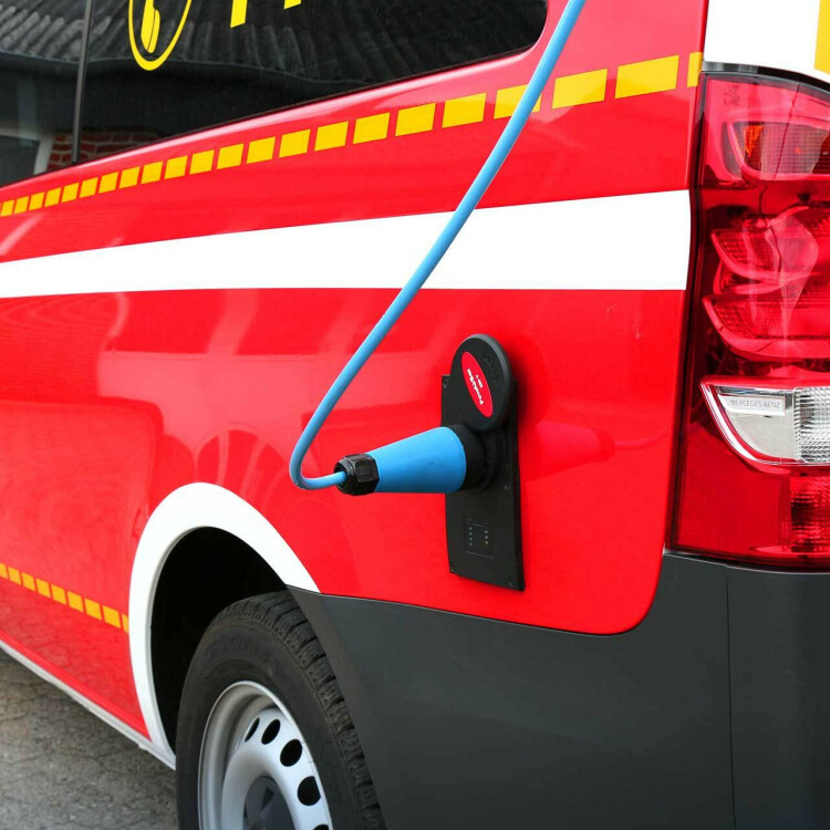 The charging socket of a vehicle of the Busdorf volunteer fire brigade